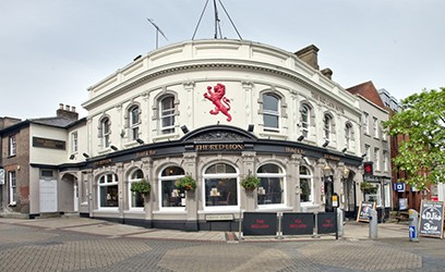 The Red Lion Hotel, Luton